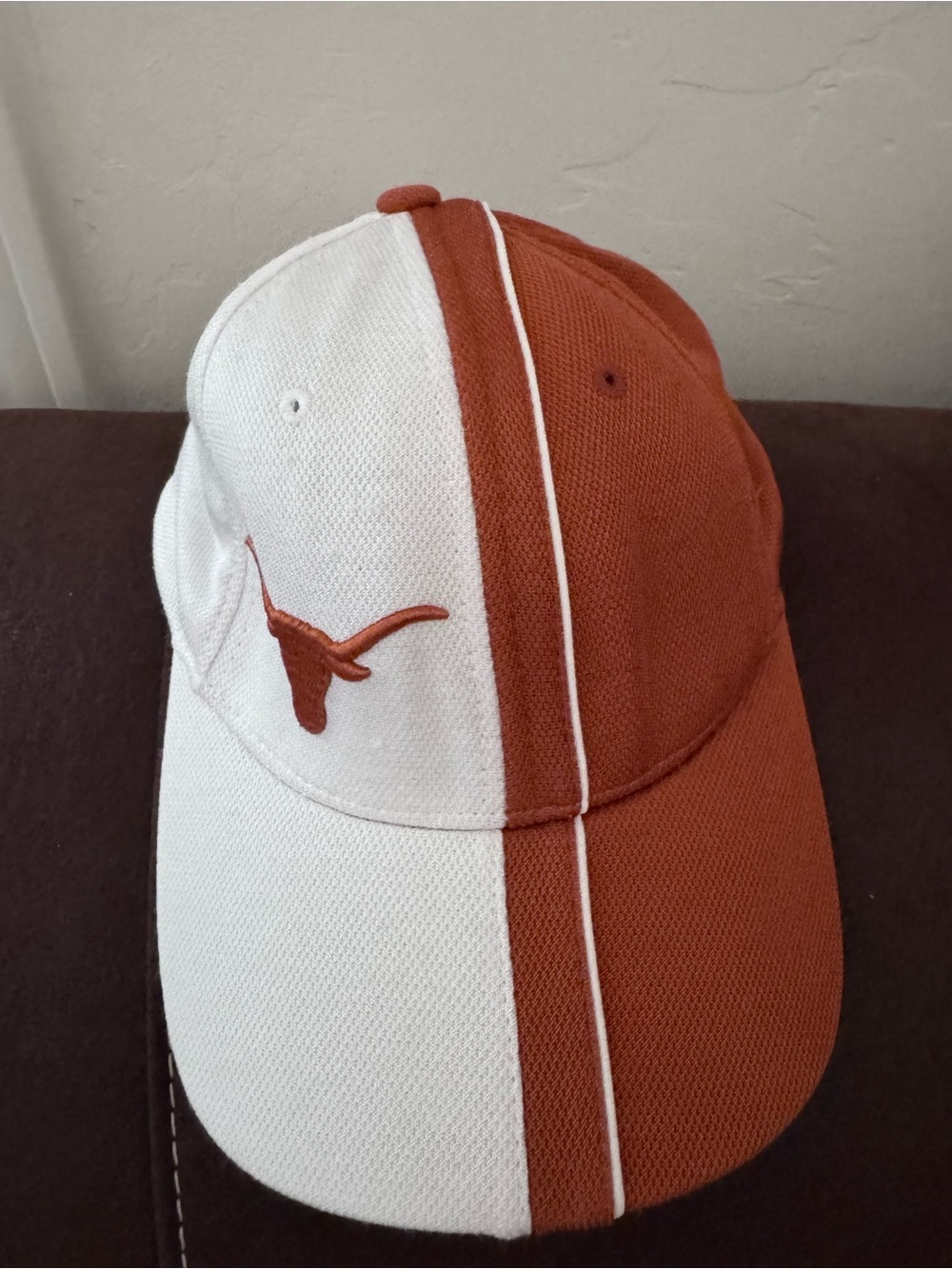 Texas Longhorns Hat Cap Fitted Mens Flex Fit Brown Nike College Football NCAA